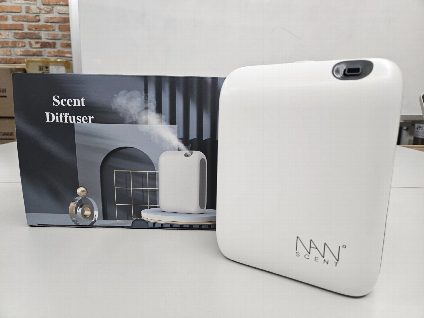 NANO-20V 기기형 발향기 향료 공병 포함 패키지